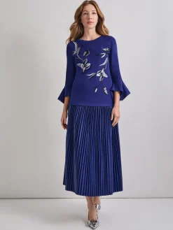 Best Embroidered Floral Knit Blouse Tops & Tees