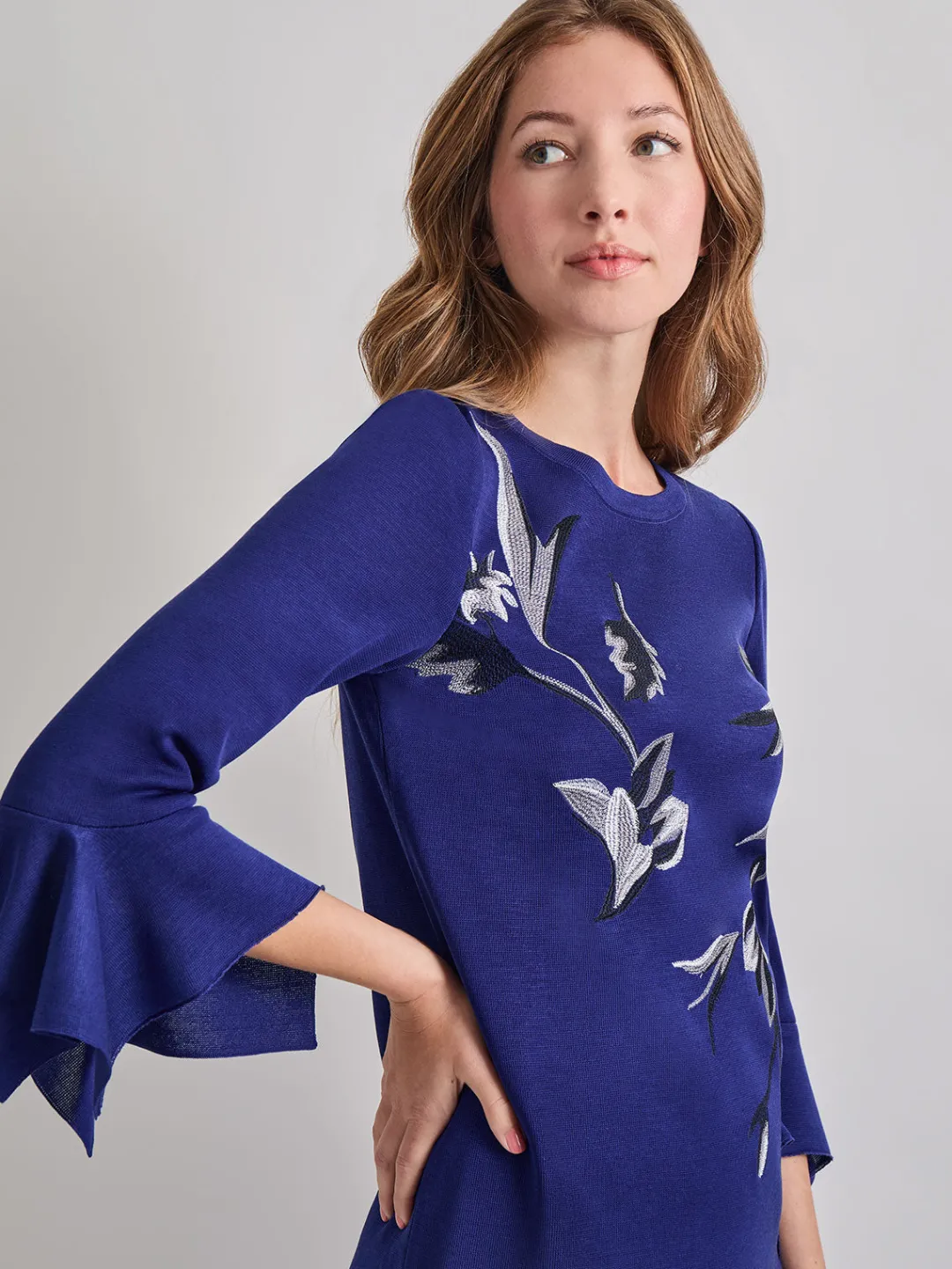 Best Embroidered Floral Knit Blouse Tops & Tees