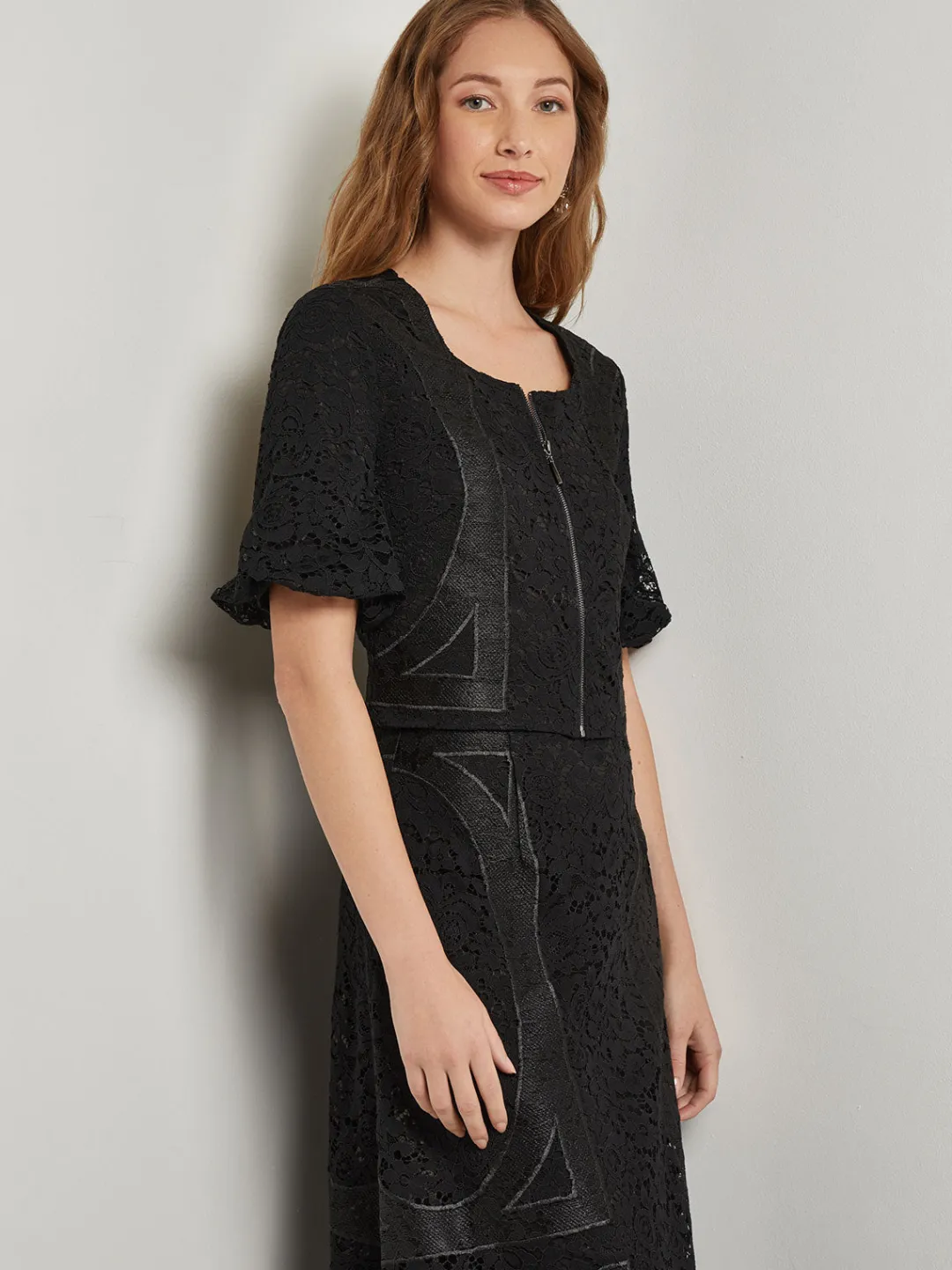 Discount Modern Fit Cropped Textural Woven Blouse Blouses & Shirts|Tops & Tees