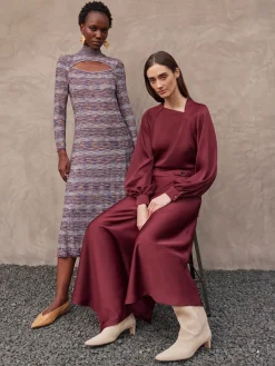 Best Modern Fit-and-Flare Melange Knit Cutout Maxi Dress Dresses