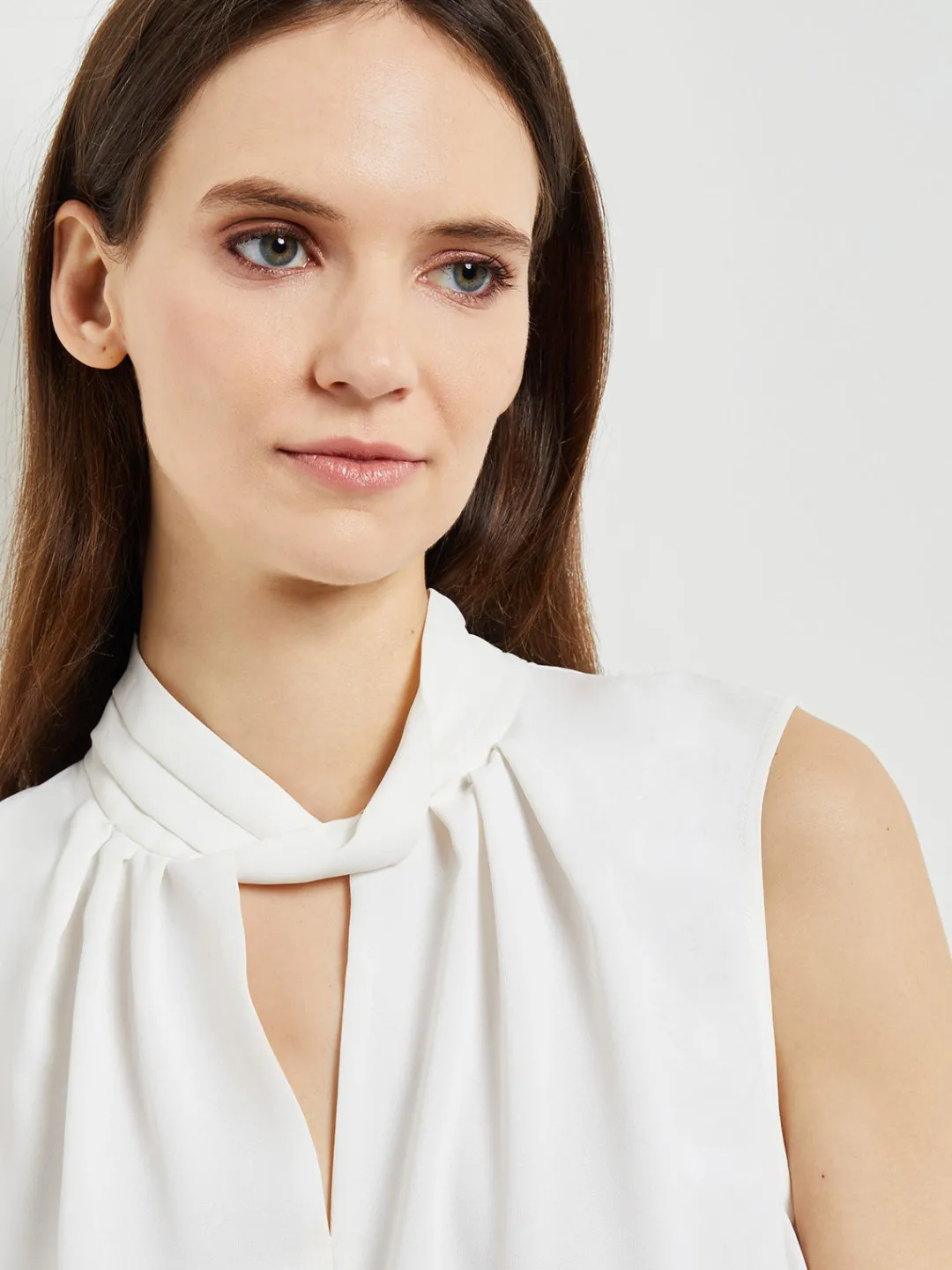 Sale Sleeveless Twist Neck Crepe De Chine Blouse Blouses & Shirts|Tops & Tees