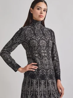 Discount Two-Tone Damask Jacquard Knit Tunic Tops & Tees