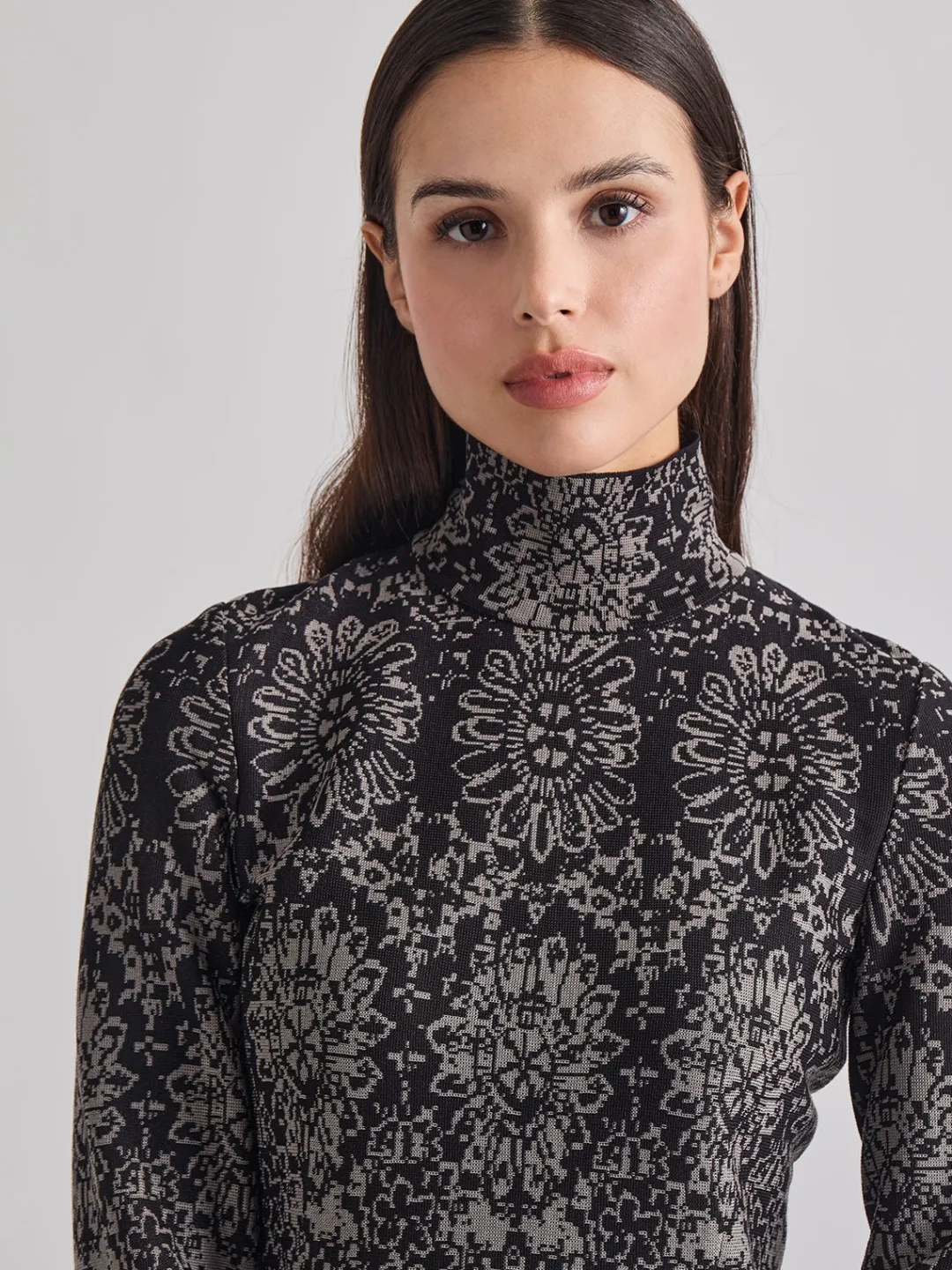 Discount Two-Tone Damask Jacquard Knit Tunic Tops & Tees